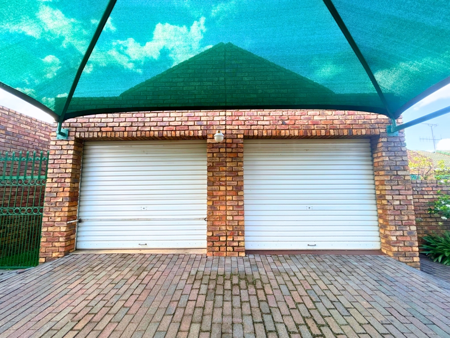 3 Bedroom Property for Sale in Doornpoort Gauteng