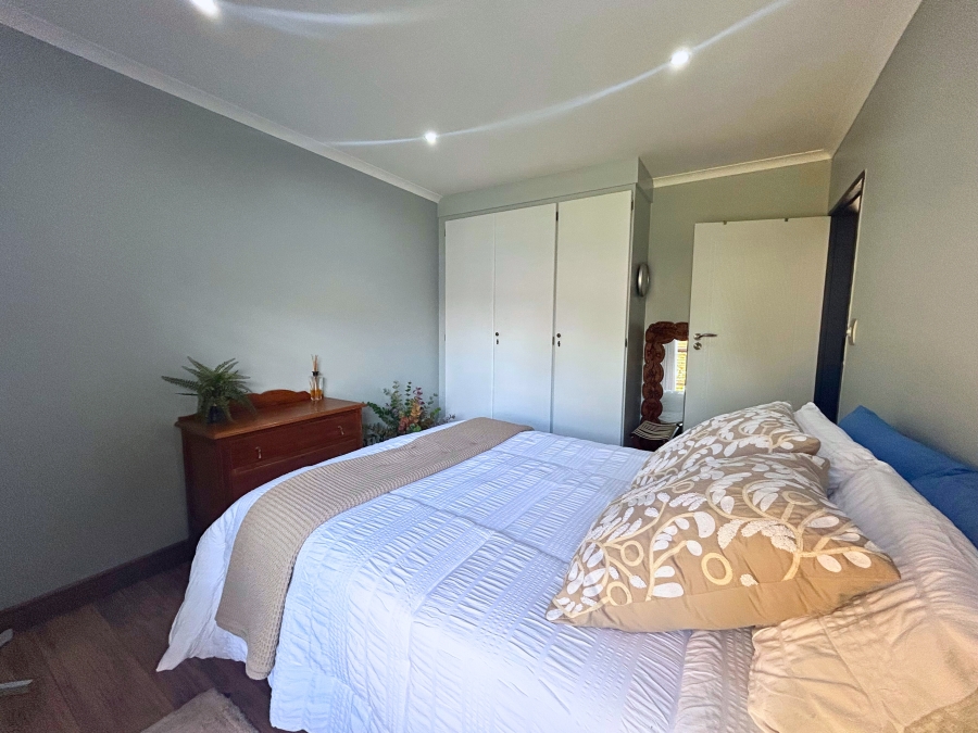4 Bedroom Property for Sale in Eldoraigne Gauteng