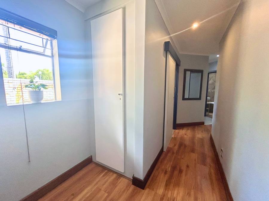 4 Bedroom Property for Sale in Eldoraigne Gauteng