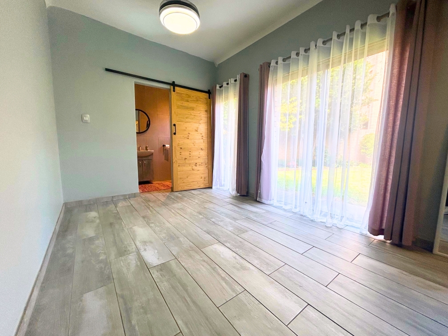 4 Bedroom Property for Sale in Eldoraigne Gauteng