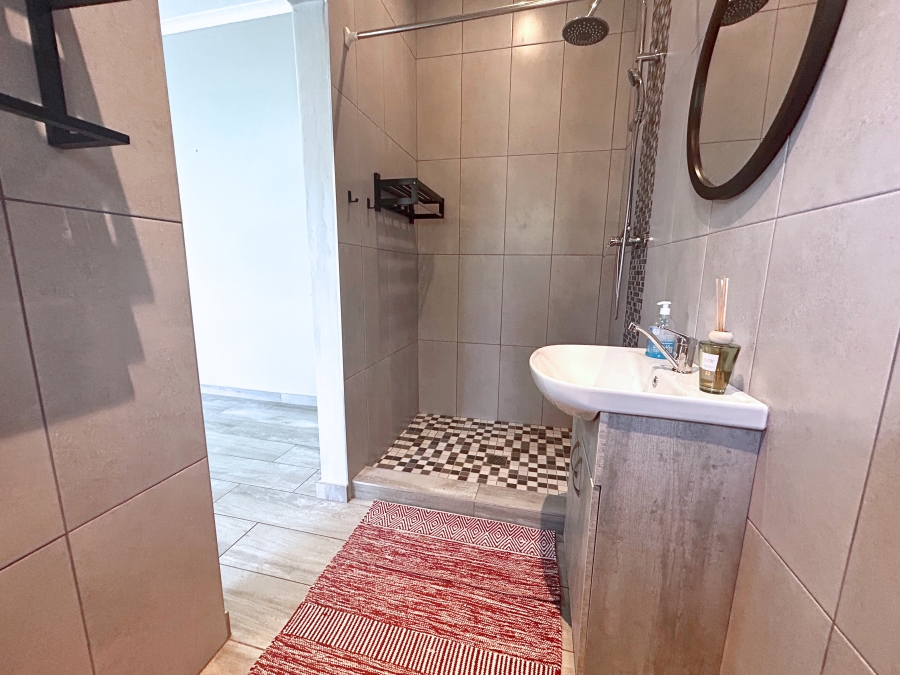 4 Bedroom Property for Sale in Eldoraigne Gauteng