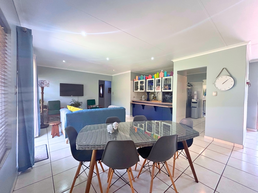 4 Bedroom Property for Sale in Eldoraigne Gauteng