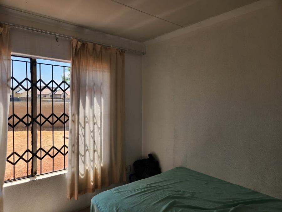 To Let 2 Bedroom Property for Rent in Mapleton Gauteng