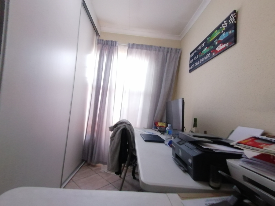 3 Bedroom Property for Sale in Andeon Gauteng