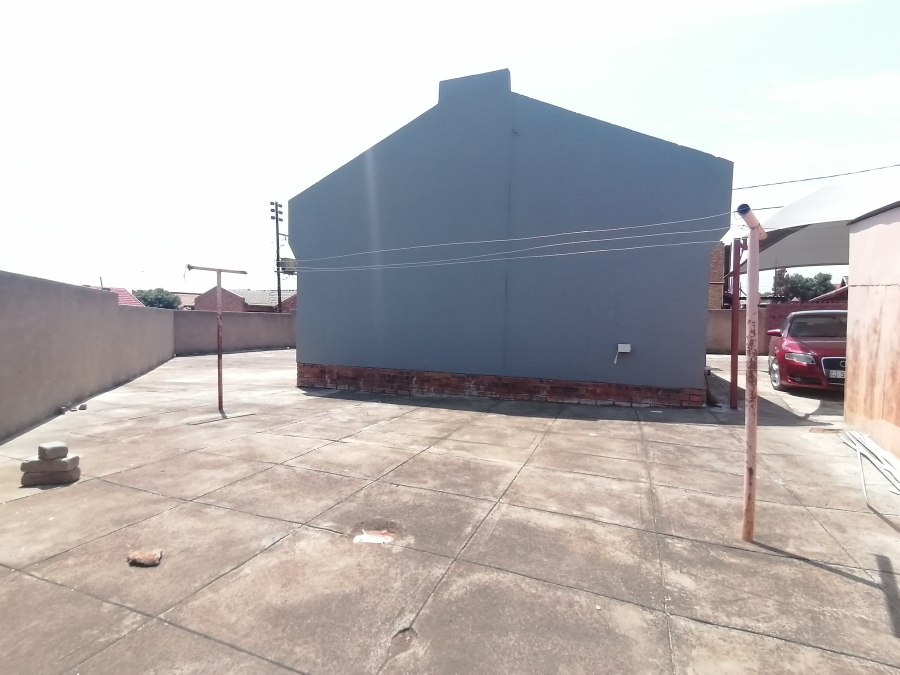 3 Bedroom Property for Sale in Soshanguve East Gauteng