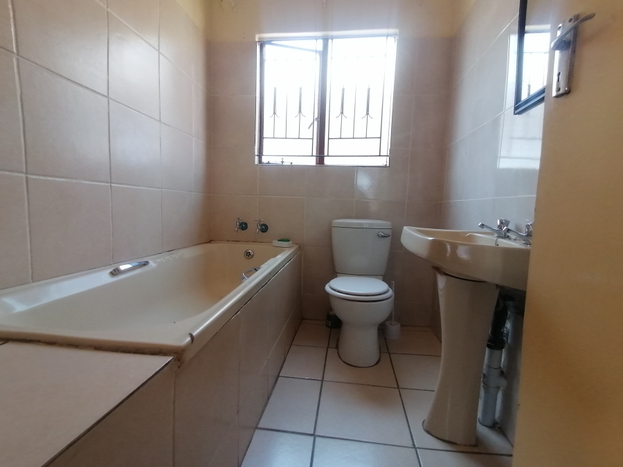 3 Bedroom Property for Sale in Soshanguve East Gauteng
