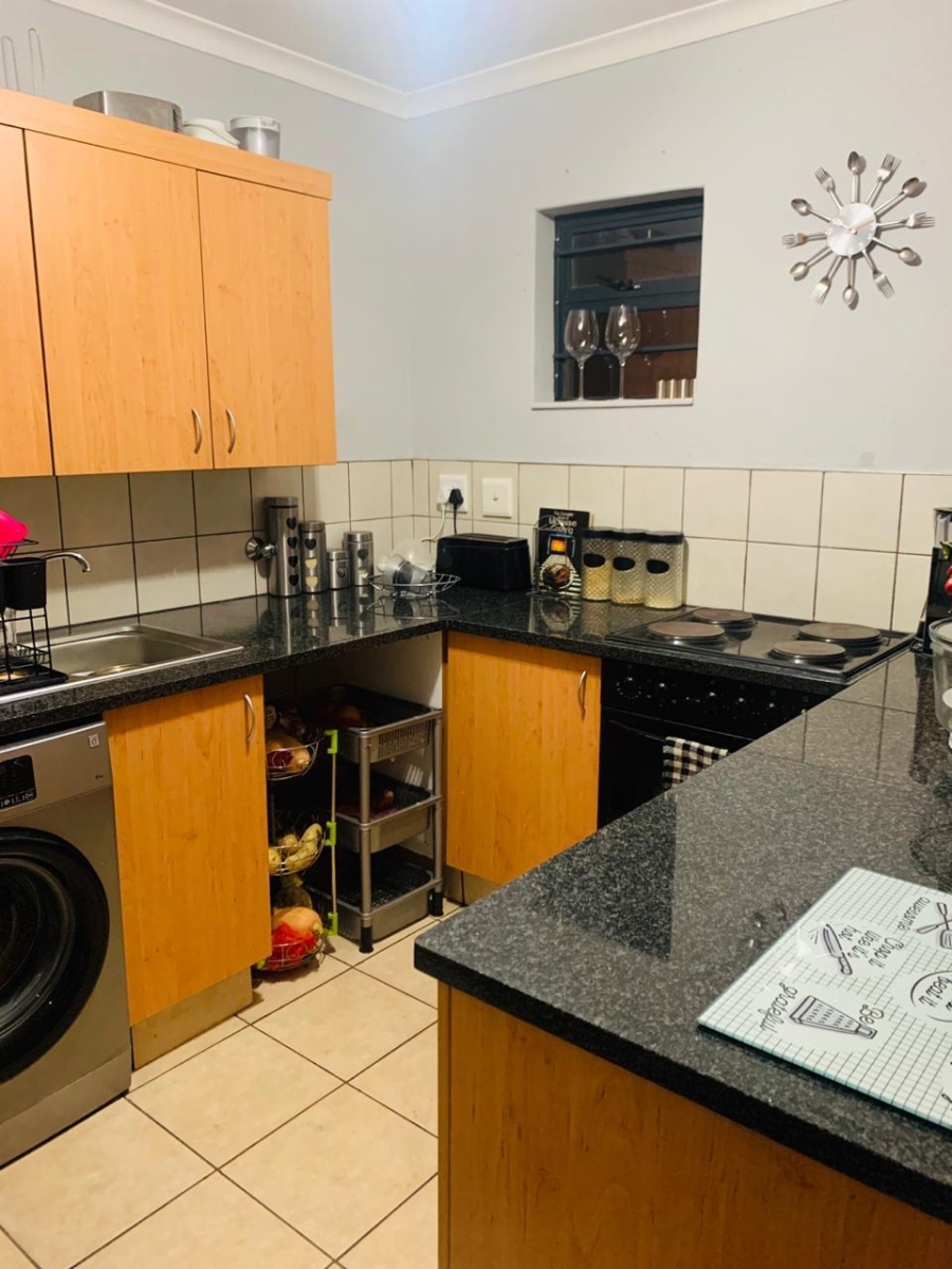 2 Bedroom Property for Sale in Hatfield Gauteng