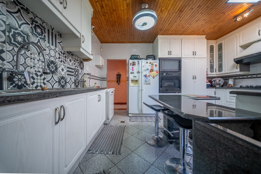 3 Bedroom Property for Sale in Brooklyn Gauteng