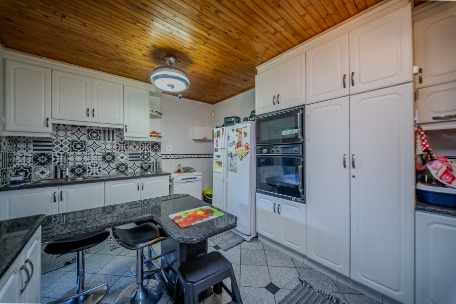 3 Bedroom Property for Sale in Brooklyn Gauteng