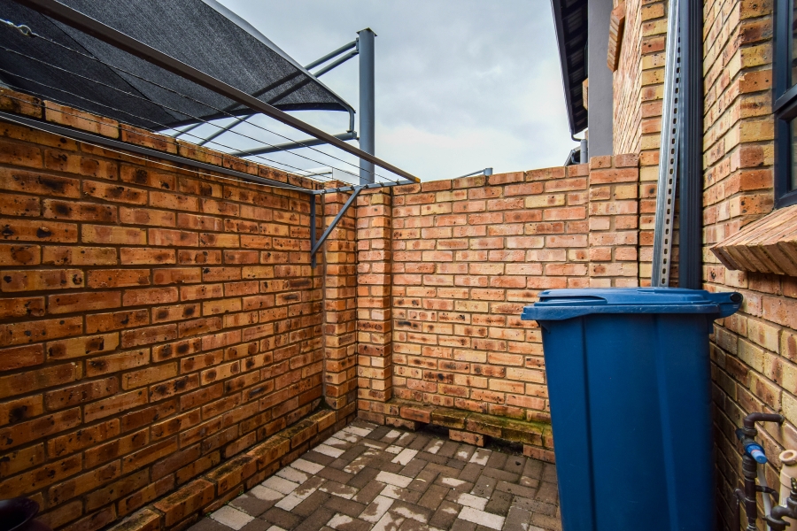 2 Bedroom Property for Sale in Theresa Park Gauteng