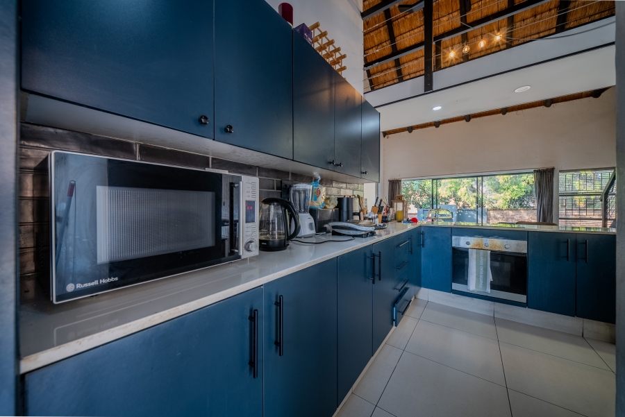 3 Bedroom Property for Sale in Faerie Glen Gauteng