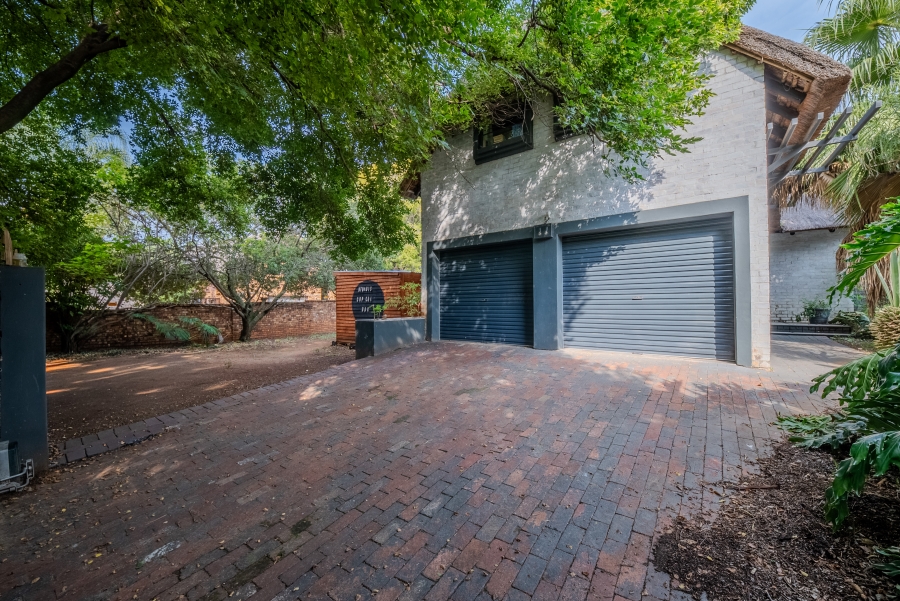 3 Bedroom Property for Sale in Faerie Glen Gauteng