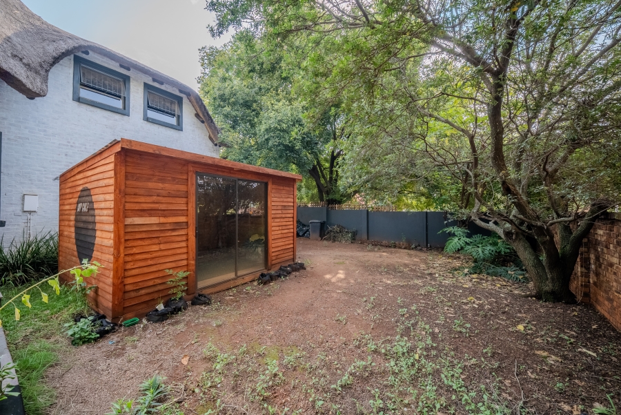 3 Bedroom Property for Sale in Faerie Glen Gauteng