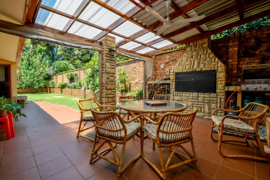 4 Bedroom Property for Sale in Magalieskruin Gauteng