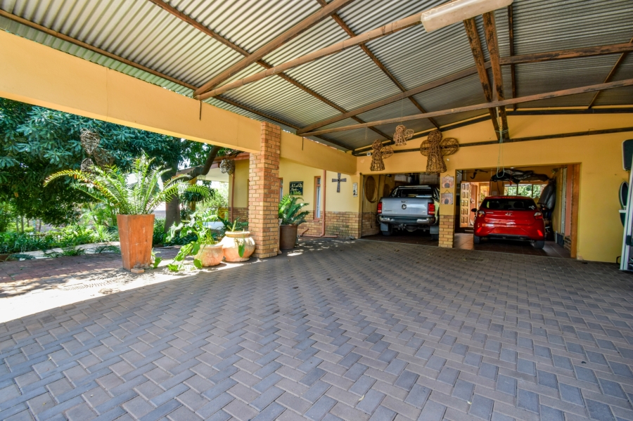 4 Bedroom Property for Sale in Magalieskruin Gauteng