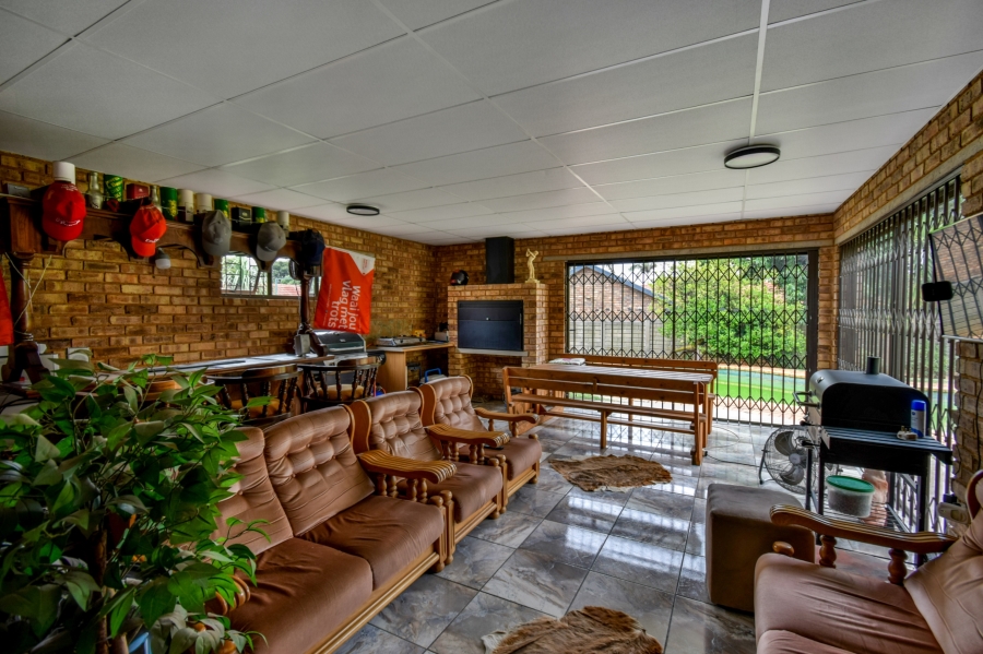 4 Bedroom Property for Sale in Wonderboom Gauteng