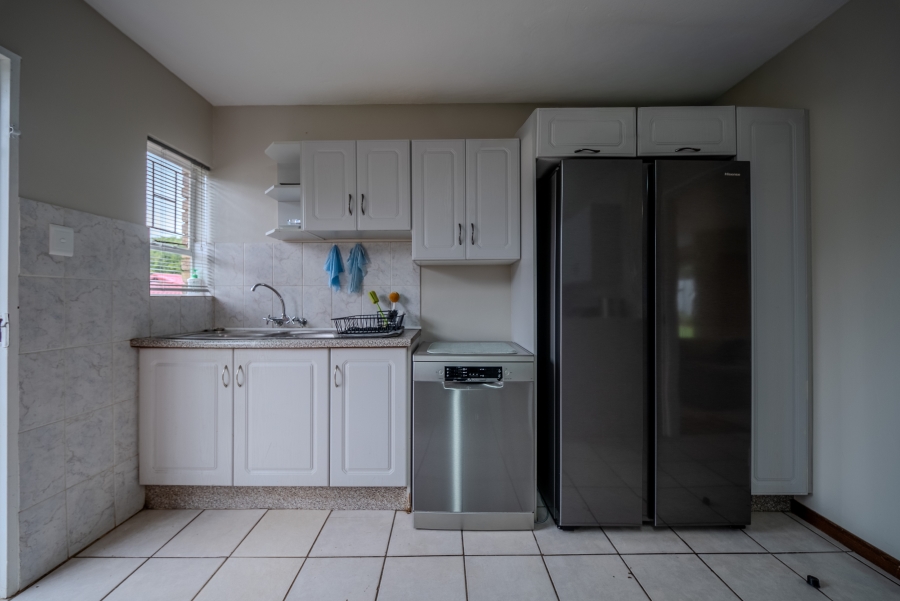 To Let 4 Bedroom Property for Rent in Moreleta Park Gauteng