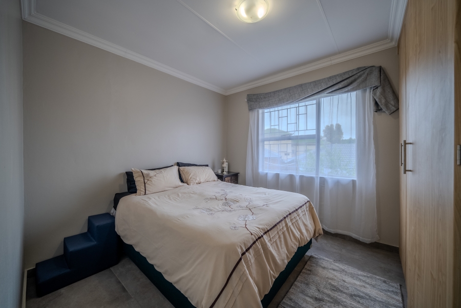 To Let 4 Bedroom Property for Rent in Moreleta Park Gauteng