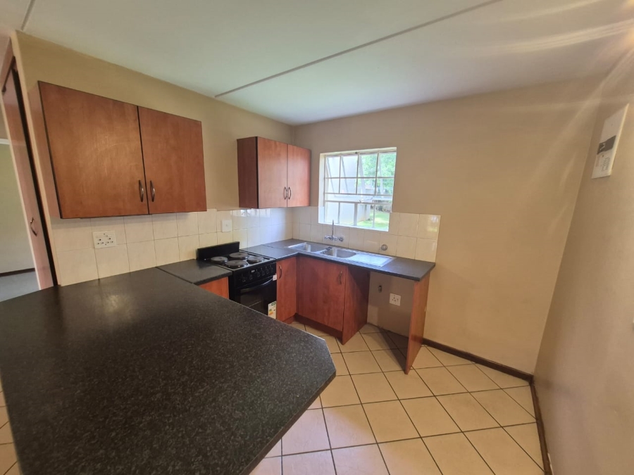 To Let 2 Bedroom Property for Rent in Erasmuskloof Gauteng