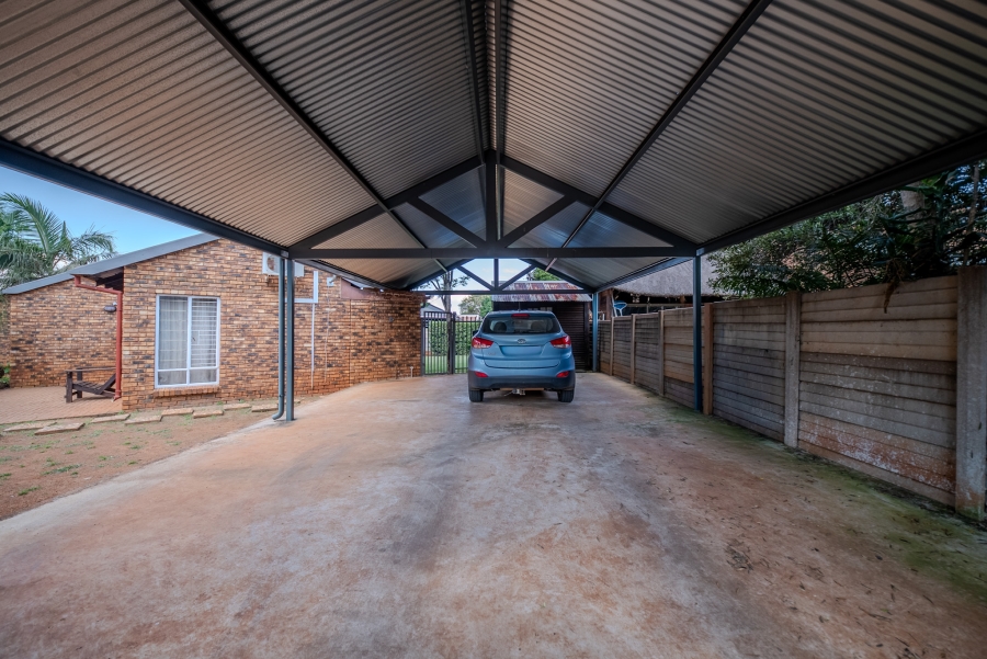 3 Bedroom Property for Sale in Doornpoort Gauteng