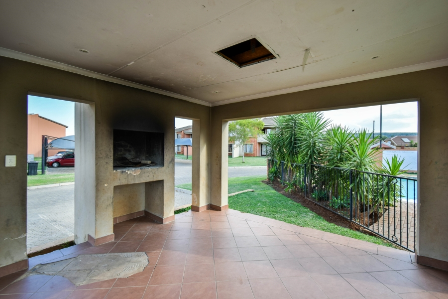 2 Bedroom Property for Sale in Montana Tuine Gauteng