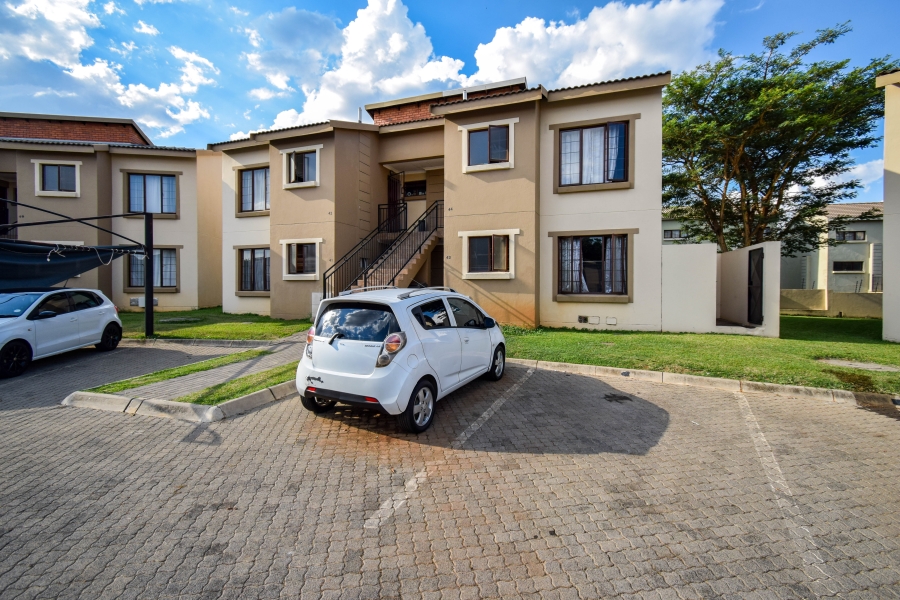 2 Bedroom Property for Sale in Montana Tuine Gauteng
