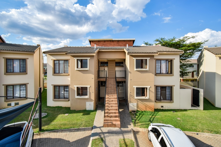 2 Bedroom Property for Sale in Montana Tuine Gauteng