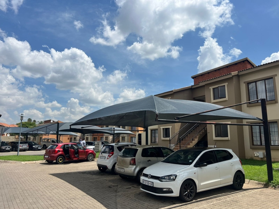 2 Bedroom Property for Sale in Montana Tuine Gauteng