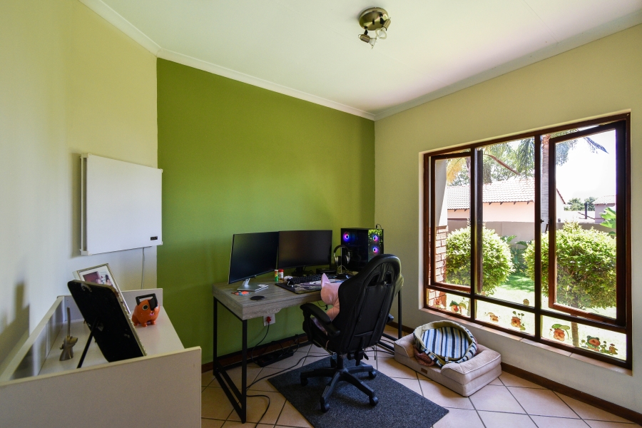 3 Bedroom Property for Sale in Moreleta Park Gauteng