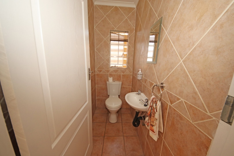2 Bedroom Property for Sale in Eden Glen Gauteng