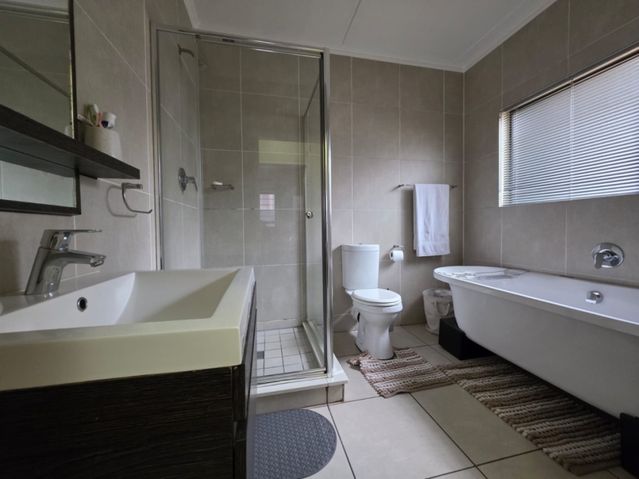 3 Bedroom Property for Sale in Modderfontein Gauteng