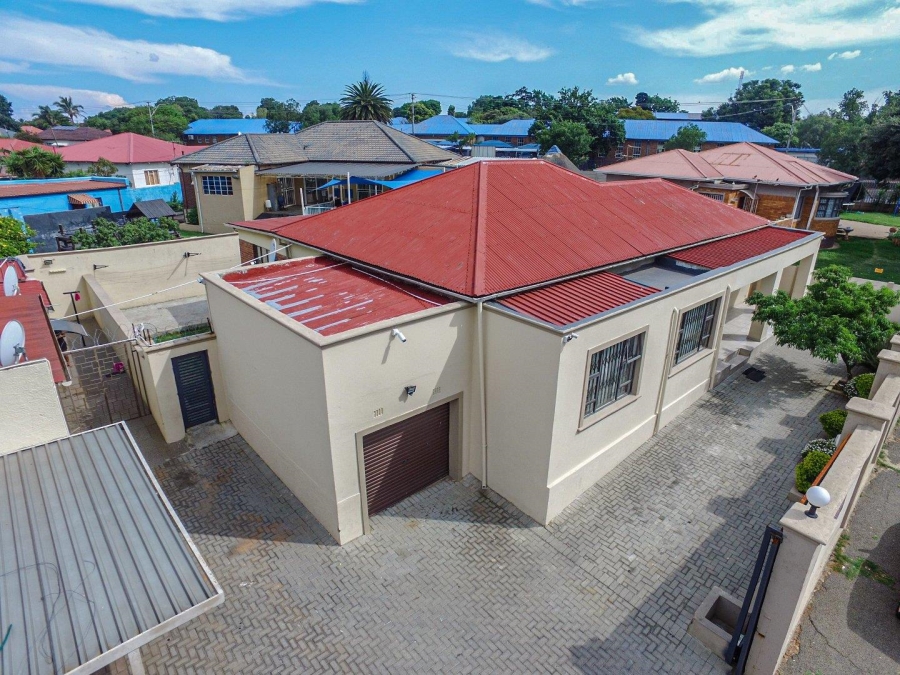 7 Bedroom Property for Sale in The Hill Gauteng