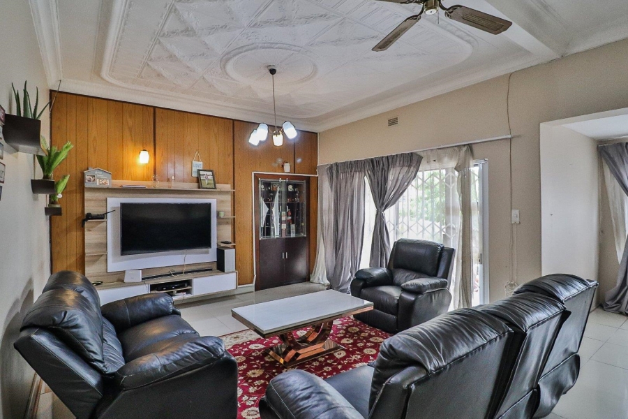 7 Bedroom Property for Sale in The Hill Gauteng