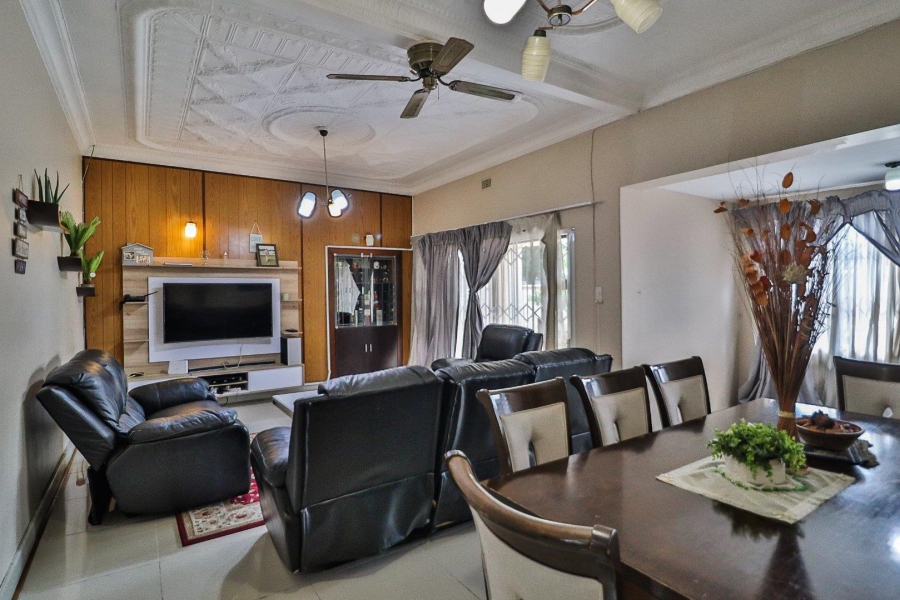 7 Bedroom Property for Sale in The Hill Gauteng