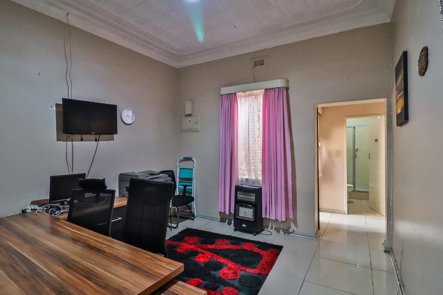 7 Bedroom Property for Sale in The Hill Gauteng