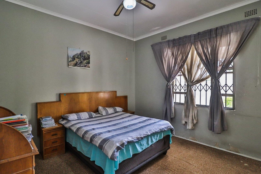7 Bedroom Property for Sale in The Hill Gauteng