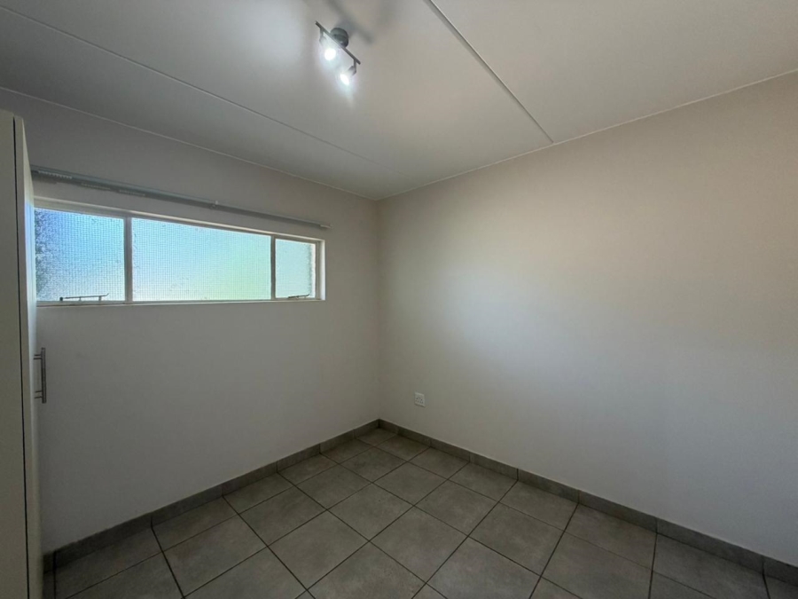 2 Bedroom Property for Sale in Protea Glen Gauteng