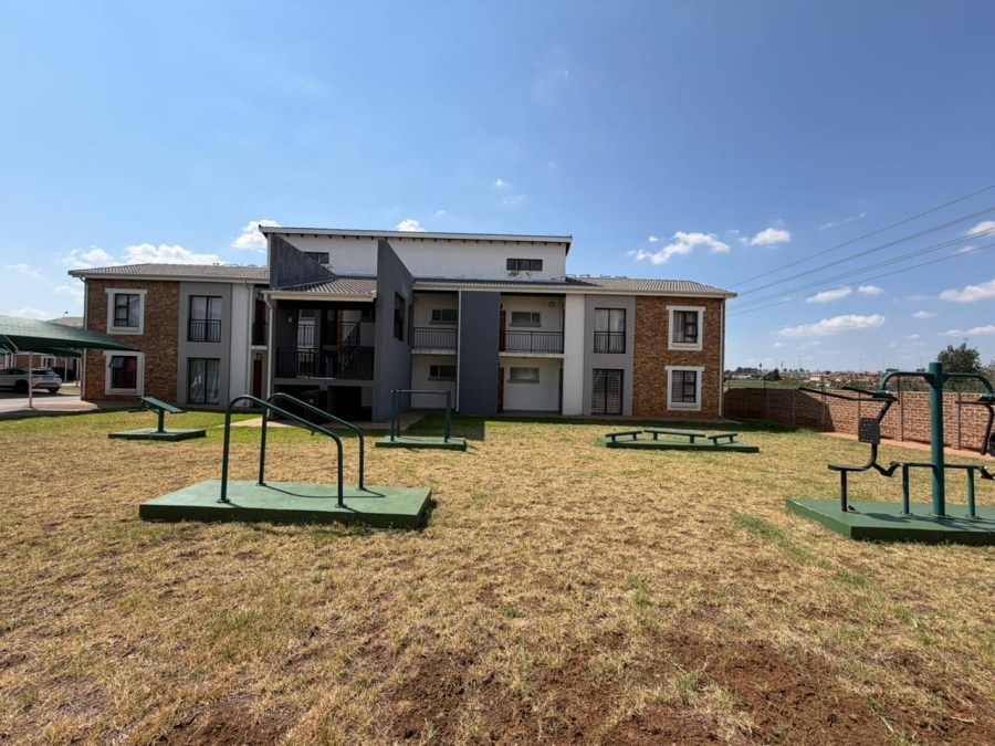 1 Bedroom Property for Sale in Protea Glen Gauteng
