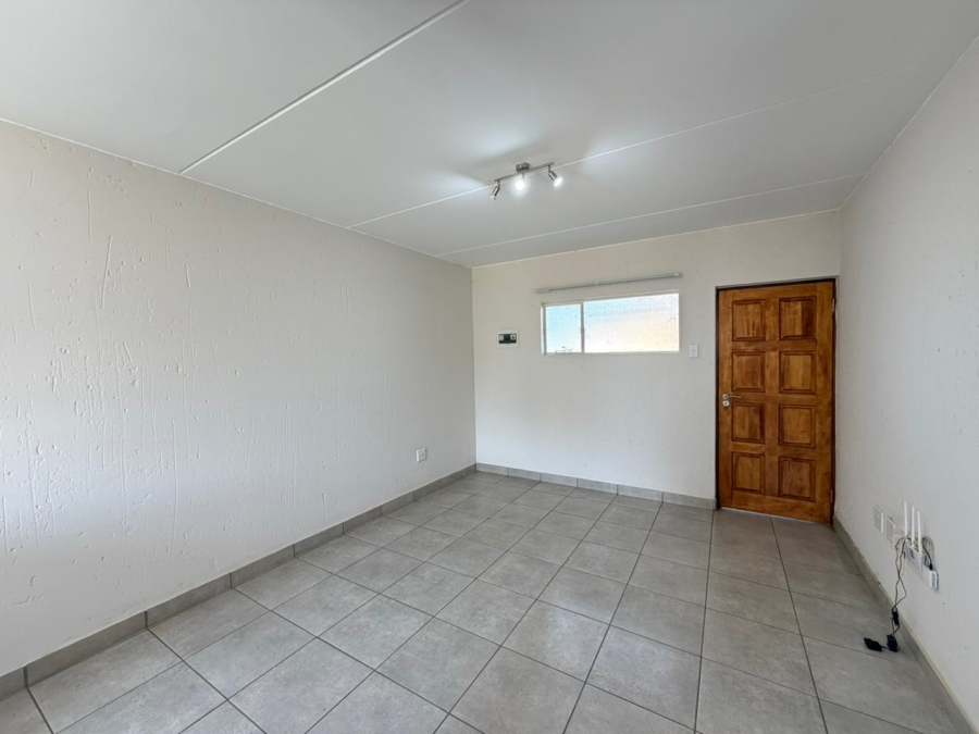1 Bedroom Property for Sale in Protea Glen Gauteng