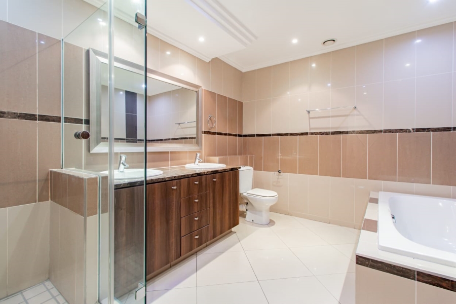 To Let 2 Bedroom Property for Rent in Bedfordview Gauteng