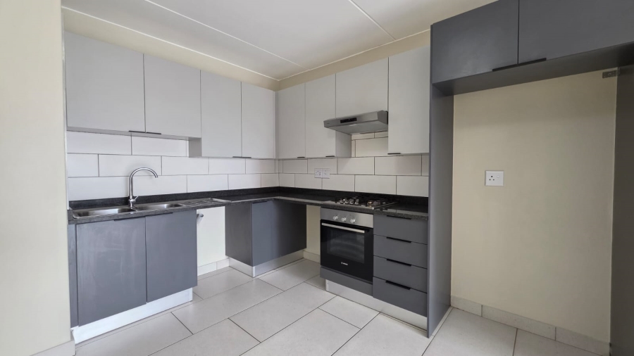 To Let 2 Bedroom Property for Rent in Bedfordview Gauteng