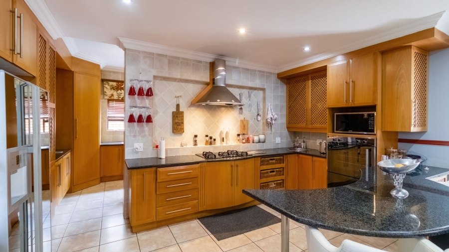 To Let 5 Bedroom Property for Rent in Meyersdal Gauteng