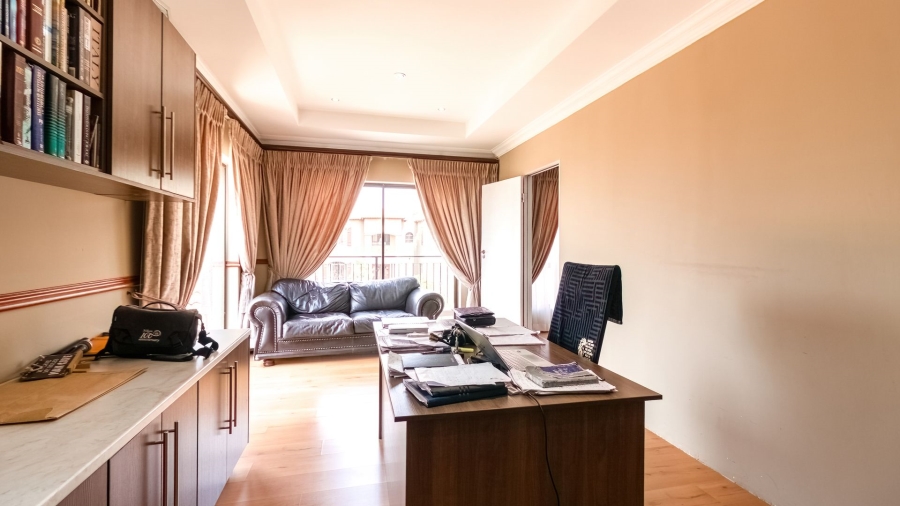 To Let 5 Bedroom Property for Rent in Meyersdal Gauteng