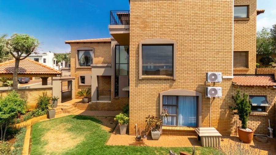 To Let 5 Bedroom Property for Rent in Meyersdal Gauteng