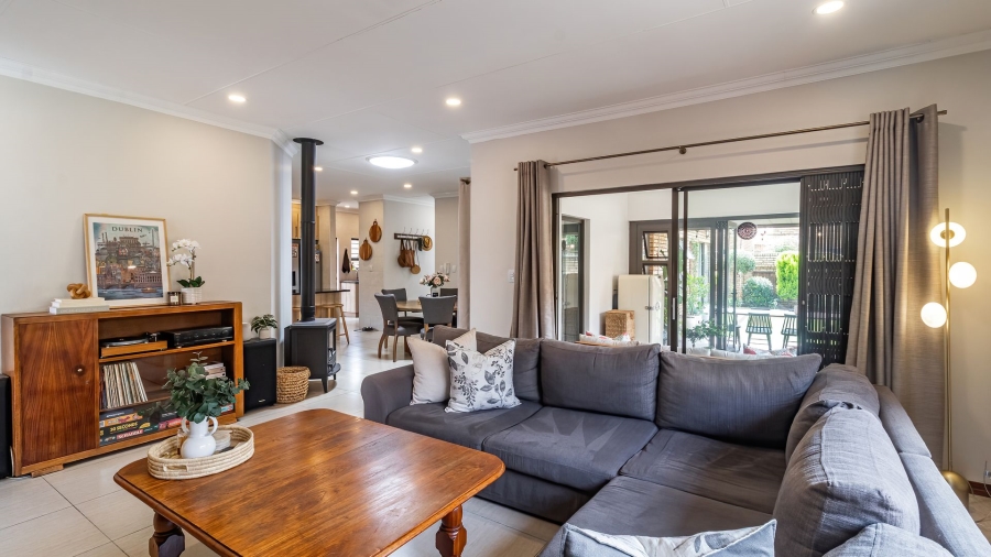 3 Bedroom Property for Sale in New Redruth Gauteng