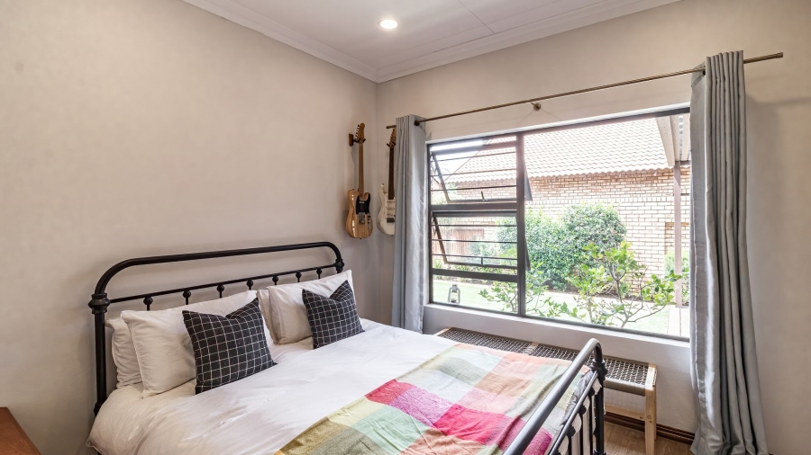 3 Bedroom Property for Sale in New Redruth Gauteng