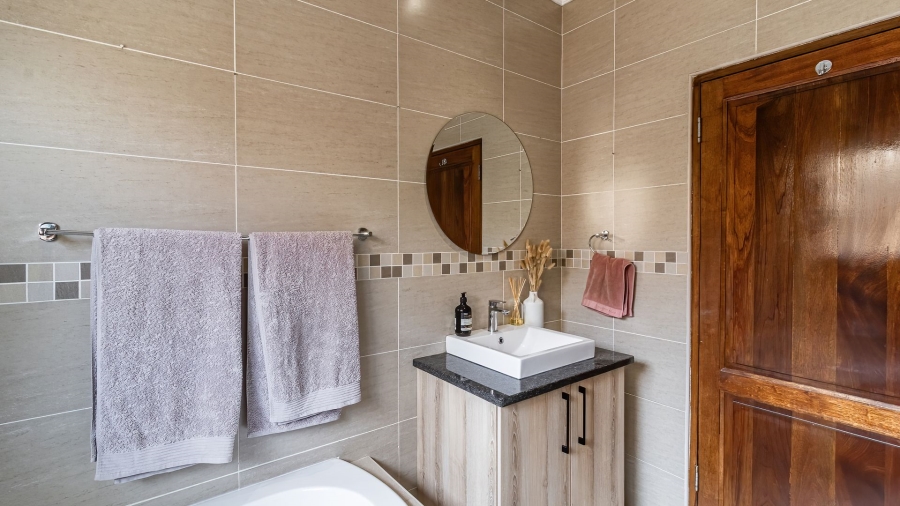 3 Bedroom Property for Sale in New Redruth Gauteng