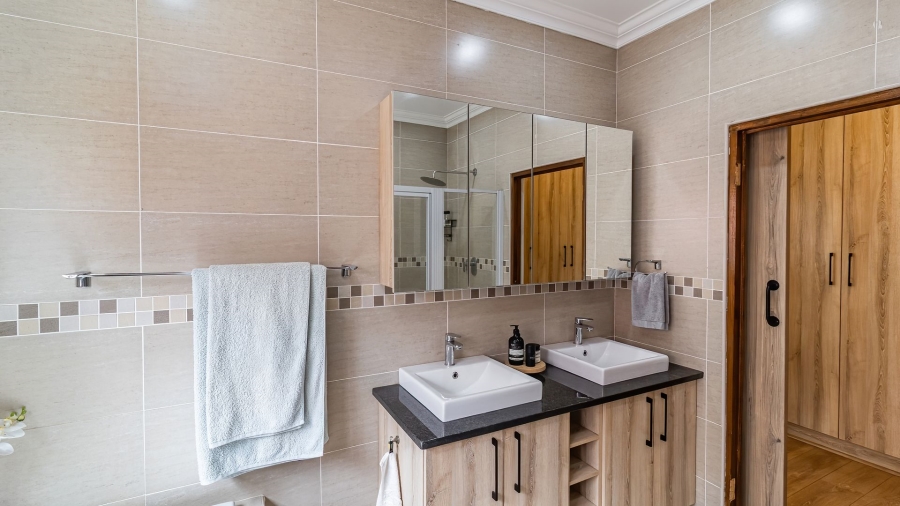 3 Bedroom Property for Sale in New Redruth Gauteng