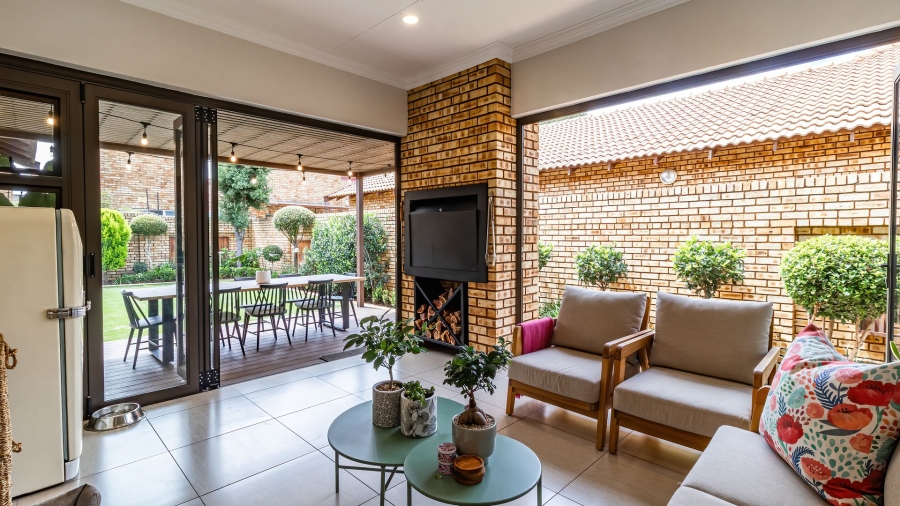 3 Bedroom Property for Sale in New Redruth Gauteng