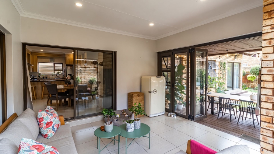 3 Bedroom Property for Sale in New Redruth Gauteng